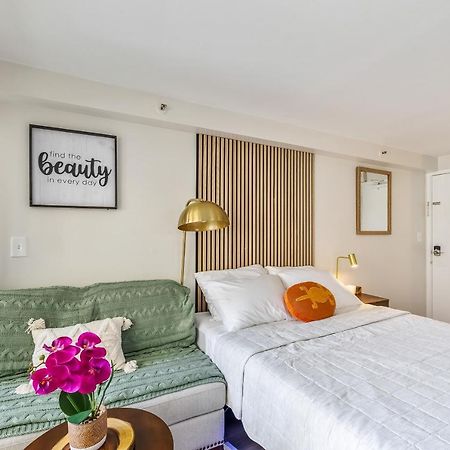 Bright & Cozy Condo Unit With Balcony! Honolulu Exterior photo
